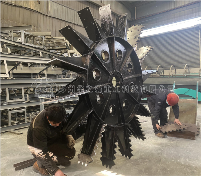 11米輪盤翻拋機(jī)發(fā)貨現(xiàn)場(chǎng)
