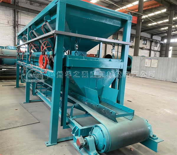 華之強(qiáng)工廠實(shí)拍四倉(cāng)配料秤產(chǎn)品細(xì)節(jié)